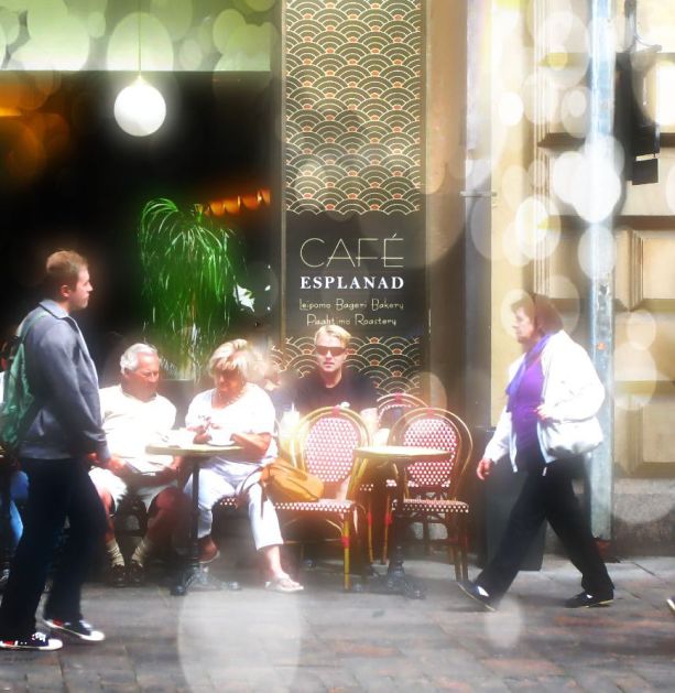 mindful observation cafe 4